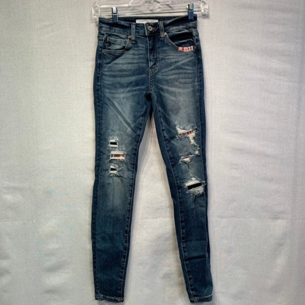 Kancan jeans size 0/23 Mid rise super skinny patch distressed boho southwestern